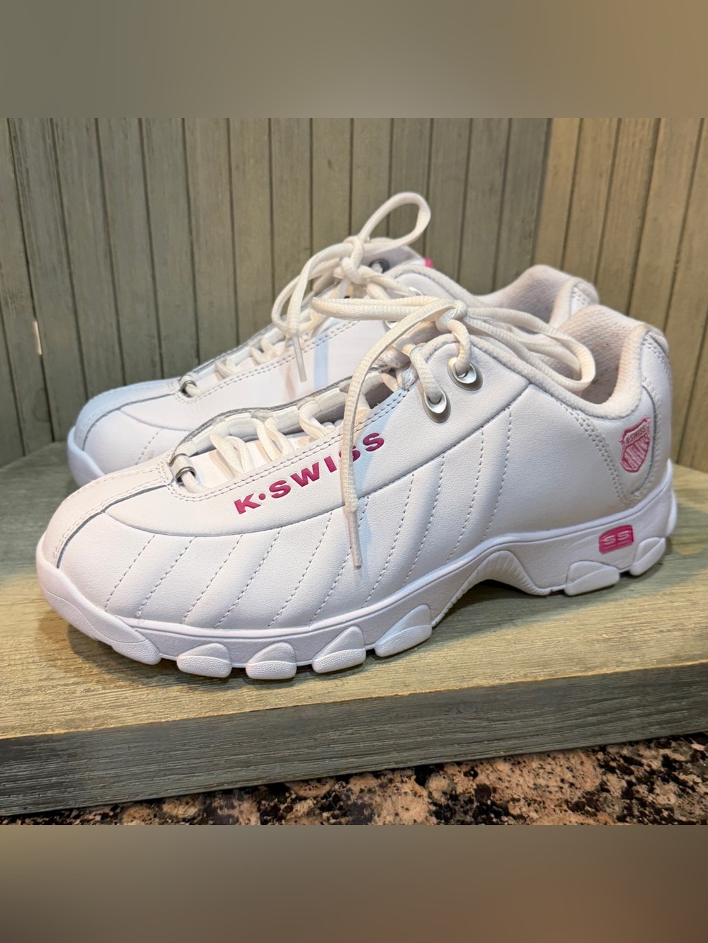 K-Swiss White and Pink Classic Tennis Shoes 8